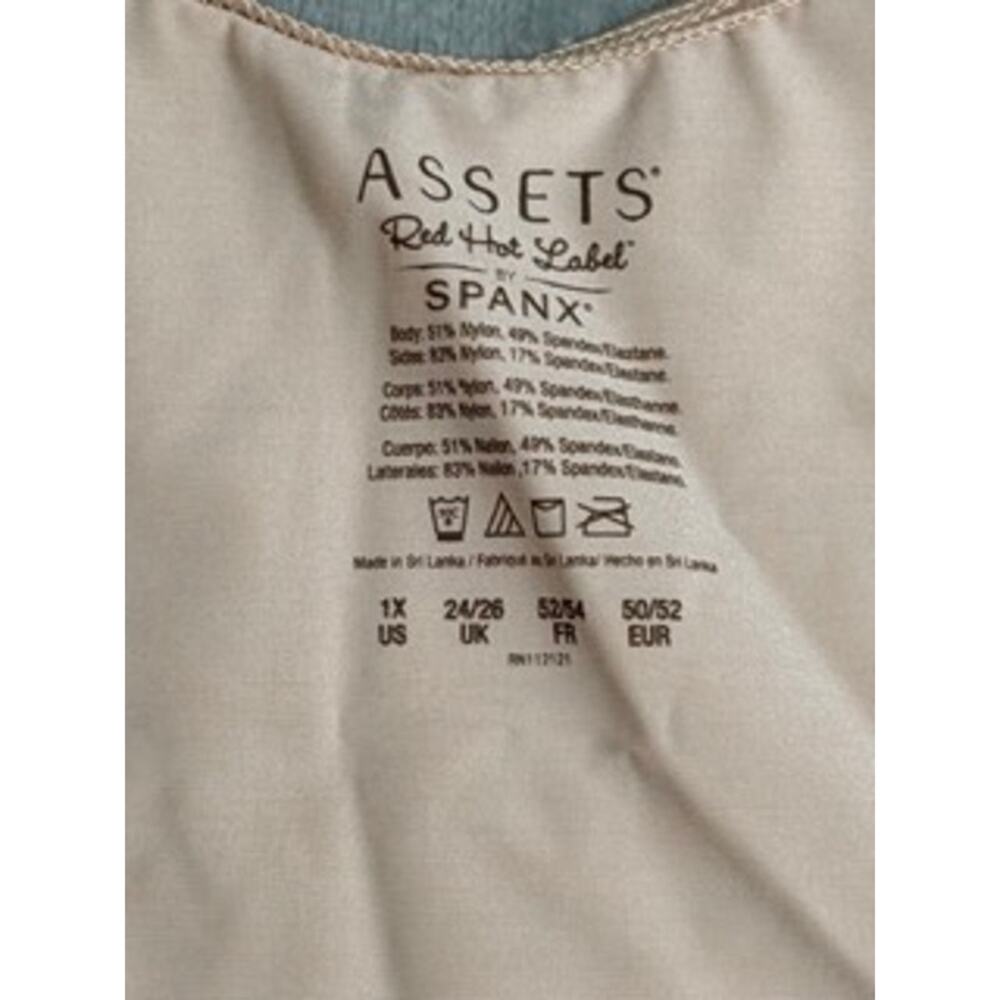Assets by Spanx Red Hot Label Shaping Tank Nude Beige 1X - Picture 4 of 5